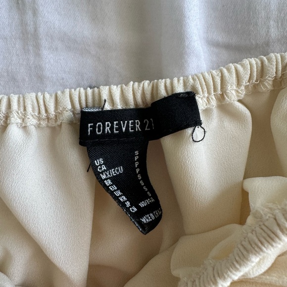 F21 Ruffle Top - Picture 3 of 4